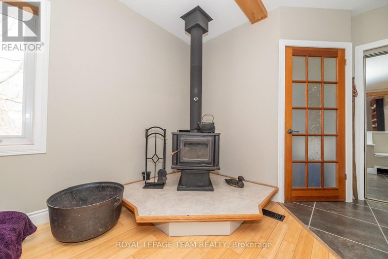 28601019/81-york-street/lanark-highlands-lanark-village/lanark-highlands/ontario/K0G1K0_11