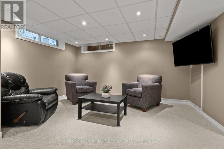 28966190/364-stoneway-drive/barrhaven-east/ottawa/ontario/K2G6G7_28