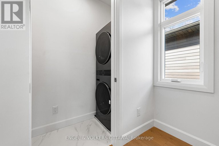 29003719/493-highcroft-avenue/westborohampton-park/ottawa/ontario/K1Z5J3_31