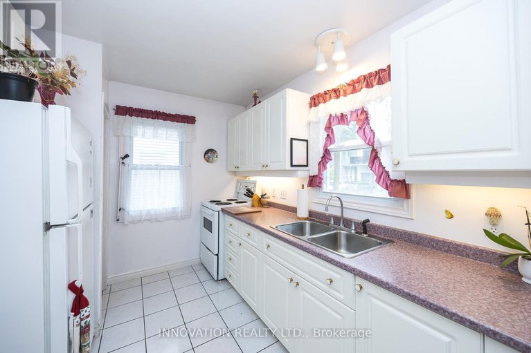 28584986/113-king-george-street/overbrookcastle-heights/ottawa/ontario/K1K1V2_18