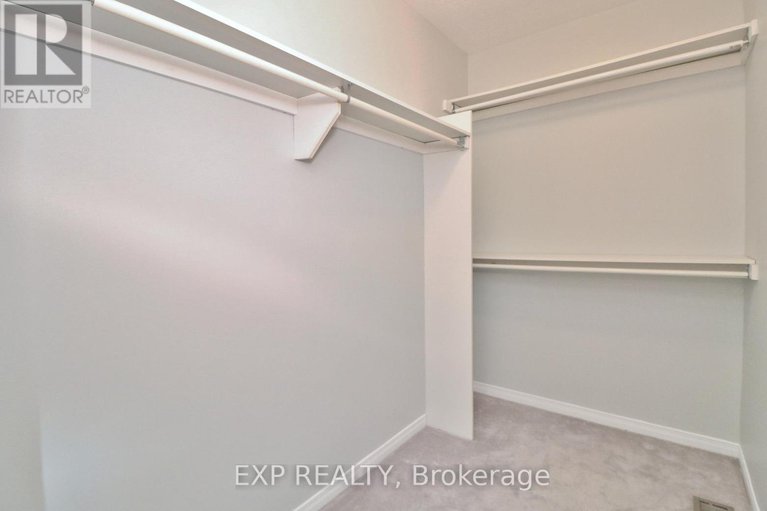 29113722/2127-lauzon-street/fallingbrookgardenway-south/ottawa/ontario/K4A3K7_25