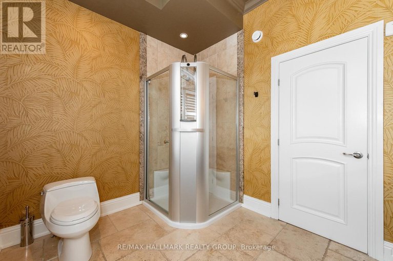 29381192/5800-queenscourt-crescent/manotick-east-to-manotick-station/ottawa/ontario/K4M1K3_16