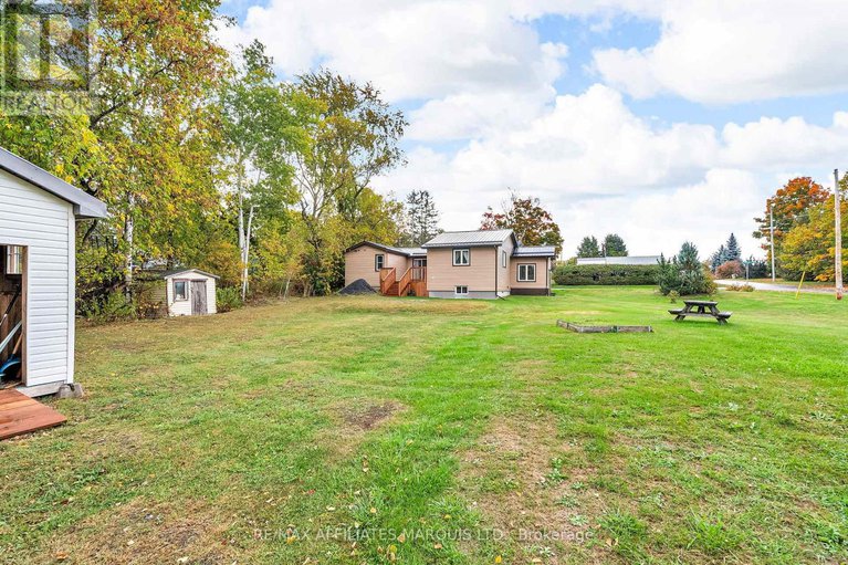 28975262/21895-seguin-mill-street/north-glengarry-kenyon-twp/north-glengarry/ontario/K0B1H0_20