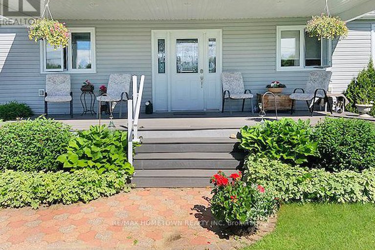 28311508/1435-county-road-2-road/augusta-twp/augusta/ontario/K0E1T0_6