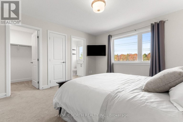 28967067/653-putney-crescent/stittsville-south/ottawa/ontario/K2S2N7_13