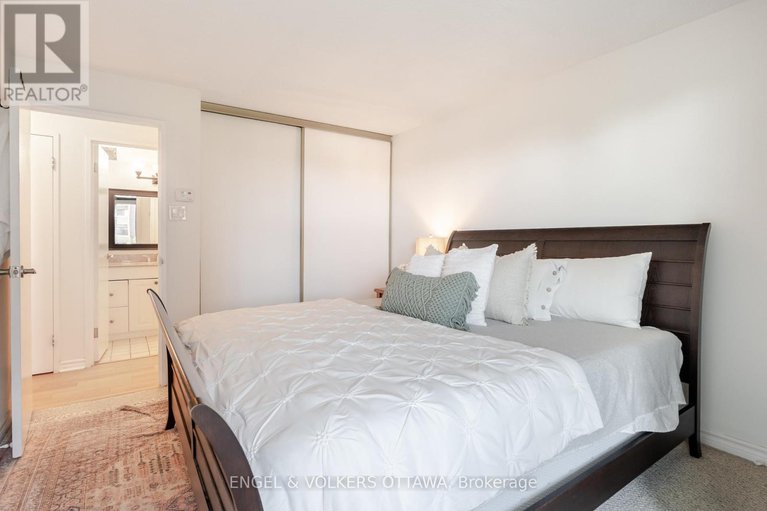 29223643/606-1171-ambleside-drive/woodroffe/ottawa/ontario/K2B8E1_29