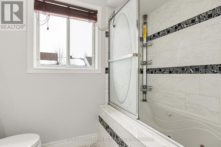 29429893/340-stoneway-drive/barrhaven-east/ottawa/ontario/K2G6G8_24