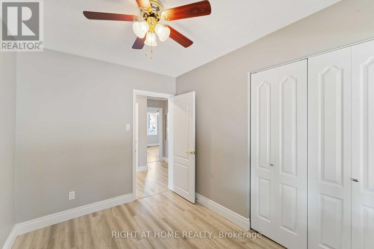 28502747/599-donald-street/overbrookcastle-heights/ottawa/ontario/K1K1L3_17
