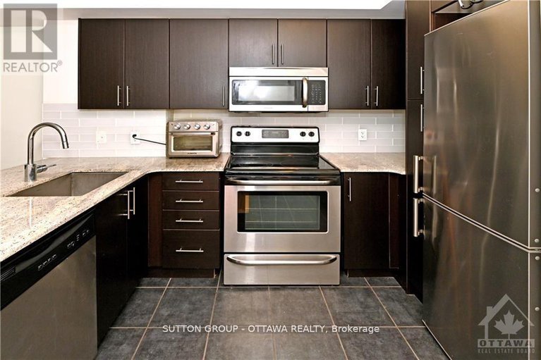 28471695/706-242-rideau-street/sandy-hill/ottawa/ontario/K1N0B7_24
