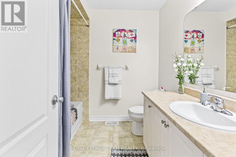 28515648/926-bunchberry-way/blossom-parkkemp-parkfindlay-creek/ottawa/ontario/K1T3T8_23