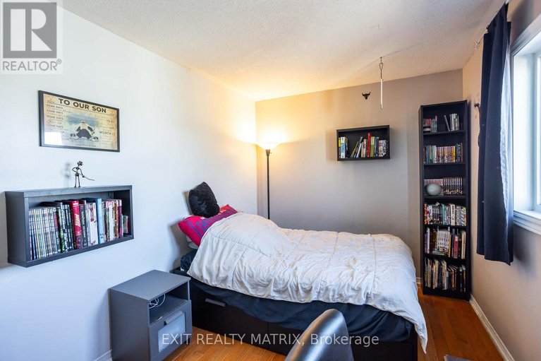 29648463/1458-shawinigan-street/fallingbrookridgemount/ottawa/ontario/K4A2N2_29