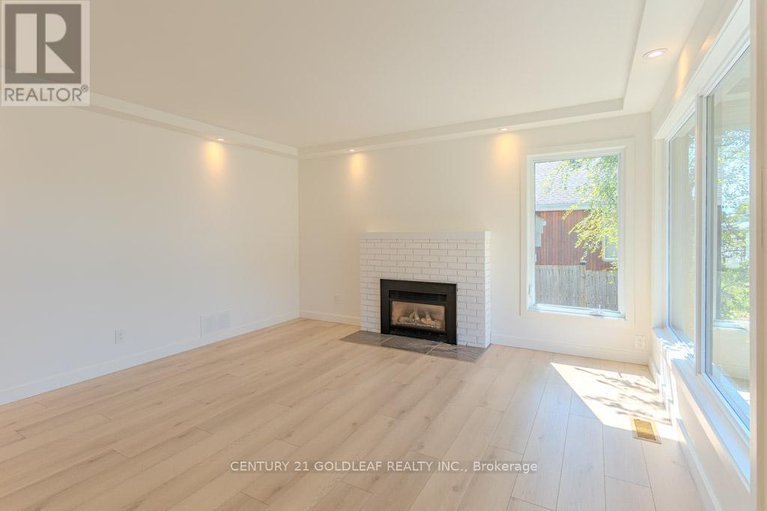 28809990/29-crownhill-street/beacon-hill-south/ottawa/ontario/K1J7K3_7
