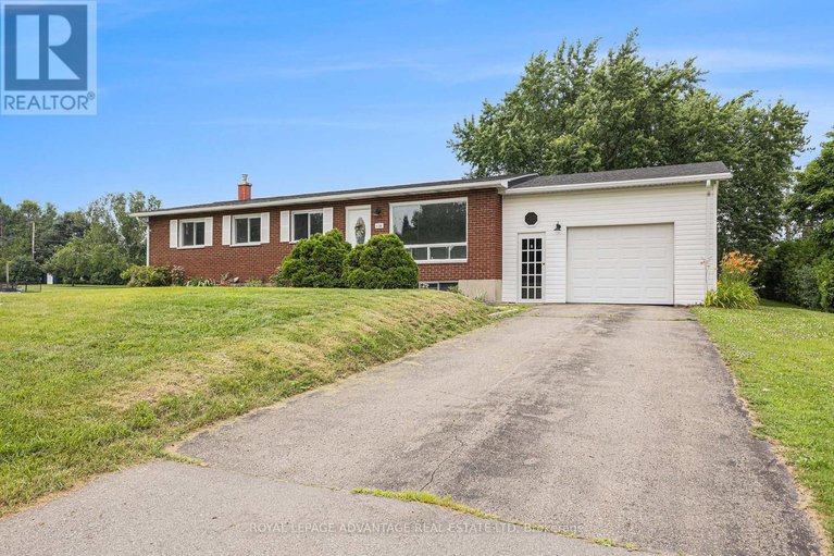 28608040/136-stamford-drive/drummond-n-elmsley-drummond-twp/drummondnorth-elmsley/ontario/K7H1A5_2