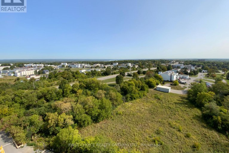 28841814/1708-665-bathgate-drive/carson-meadows/ottawa/ontario/K1K3Y4_27
