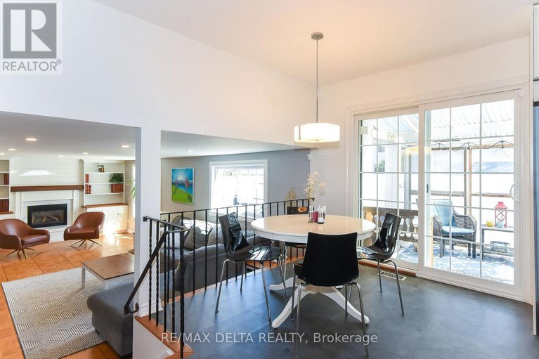 29629374/13-parklane-court/blackburn-hamlet/ottawa/ontario/K1B3H3_12