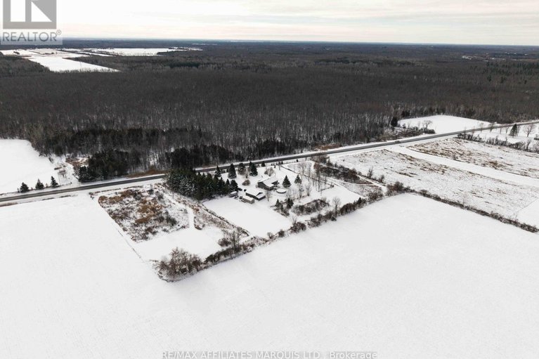 29189101/4239-county-rd-11-road/south-stormont-osnabruck-twp/south-stormont/ontario/K7R3L2_47