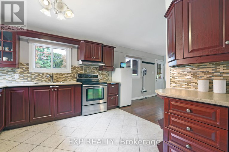 29017803/136-resthaven-avenue/constance-bay/ottawa/ontario/K0A3M0_16