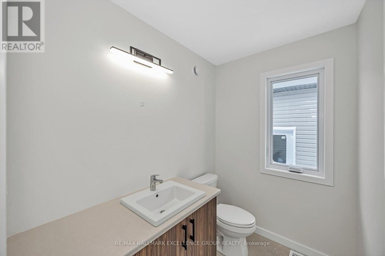 29029811/1117-bronze-lot-105-avenue/clarencerockland-twp/clarence-rockland/ontario/K4K0N4_32