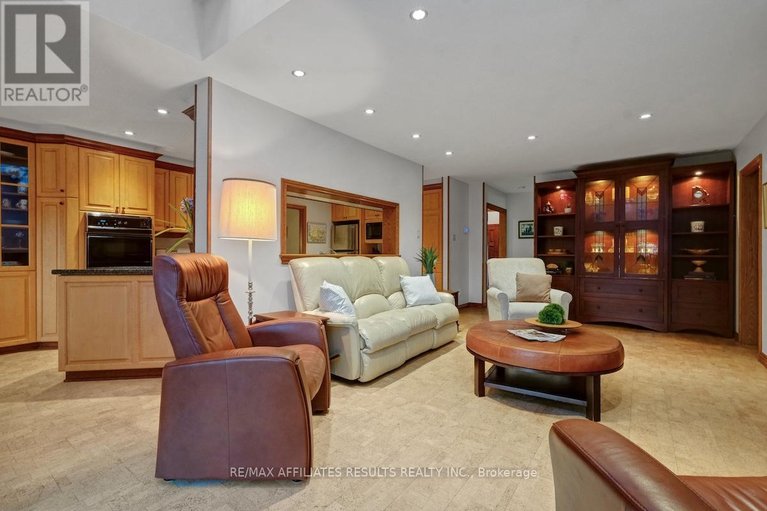 29632363/30-pentland-crescent/beaverbrook/ottawa/ontario/K2K1V5_20