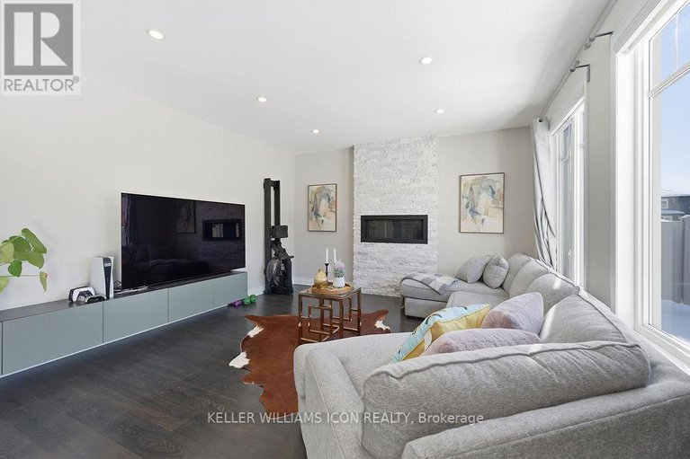 29360138/307-nonius-street/emerald-meadowstrailwest/ottawa/ontario/K2V0C5_17