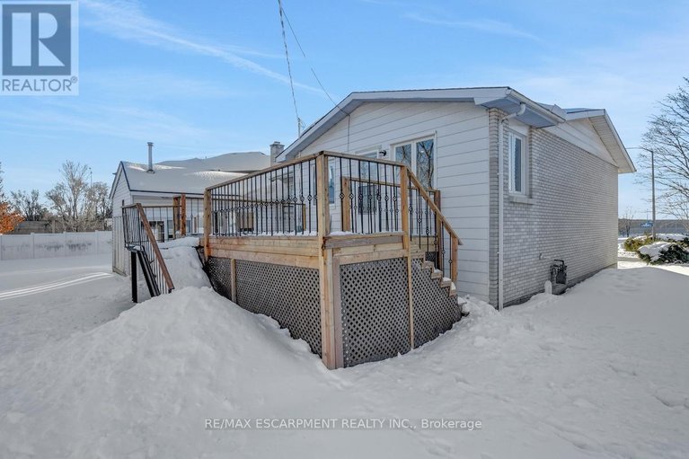 29633937/31-bellfield-street/bayshore/ottawa/ontario/K2B6K7_45