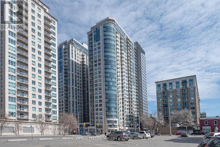 28801639/2701-195-besserer-street/sandy-hill/ottawa/ontario/K1N0B6_1