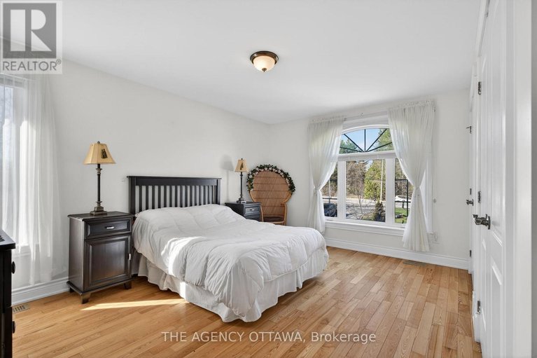 29664562/4633-albion-road/blossom-parkkemp-parkfindlay-creek/ottawa/ontario/K1X1A4_30