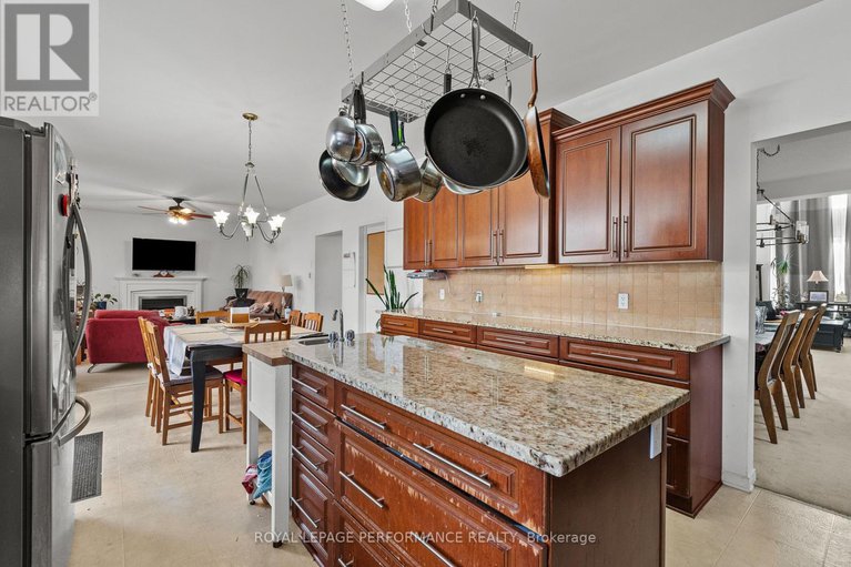 28812738/1901-pennyroyal-crescent/notting-hillsummerside/ottawa/ontario/K4A0P3_8