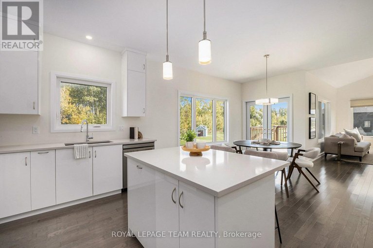28983663/114-maplestone-drive/north-grenville-twp-kemptville-east/north-grenville/ontario/K0G1J0_15