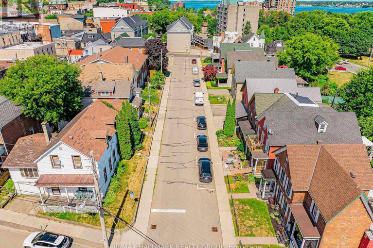 28642748/16-halliday-street/brockville/brockville/ontario/K6V3N9_25