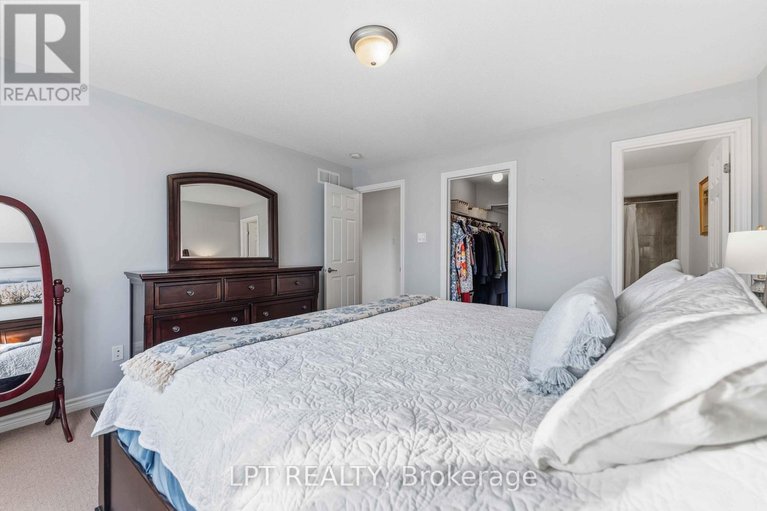 29586146/782-maloja-way/stittsville-north/ottawa/ontario/K2S1B9_13