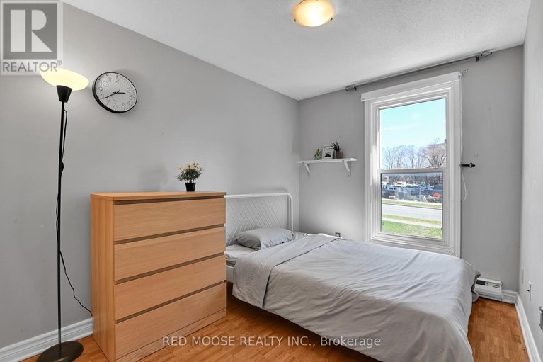 29636677/18-1250-mcwatters-road/queensway-terrace-southridgeview/ottawa/ontario/K2C3P5_31