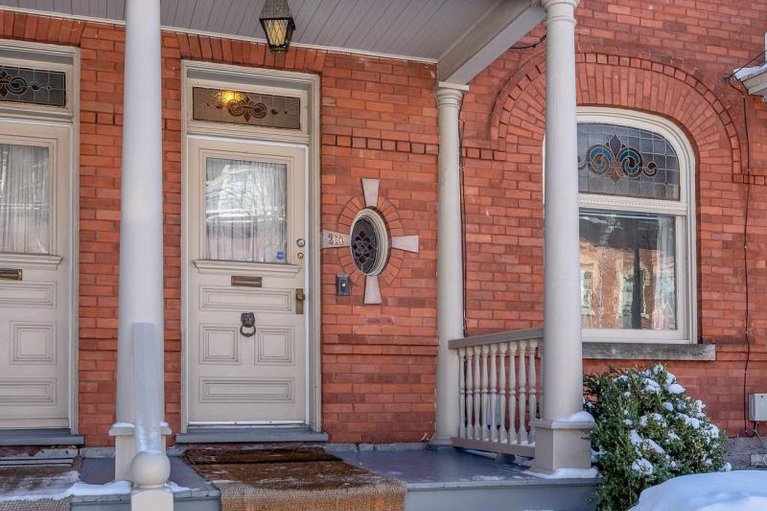 29393365/210-daly-avenue/sandy-hill/ottawa/ontario/K1N6G2_2