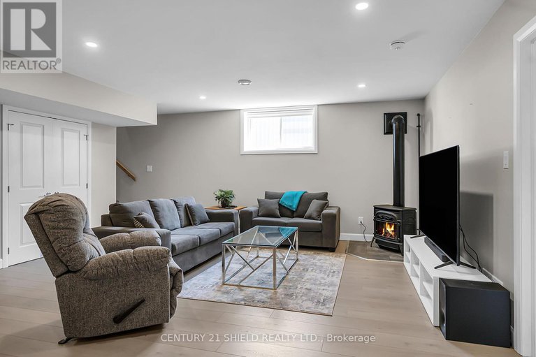 28797401/34-forrester-way/long-sault/south-stormont/ontario/K0C1P0_16