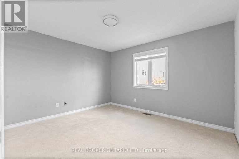 29376196/2014-jasper-avenue/ellwood/ottawa/ontario/K1V1Z5_18