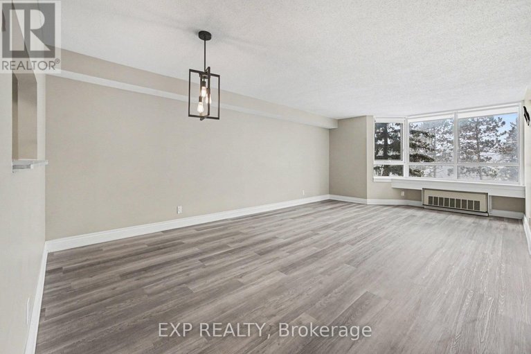 29583990/404-80-sandcastle-drive/leslie-park/ottawa/ontario/K2H9E7_3