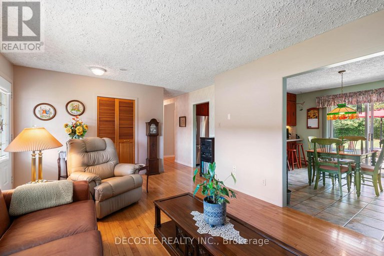 28905989/3527-county-road-34-road/champlain-twp/champlain/ontario/K0B1R0_7