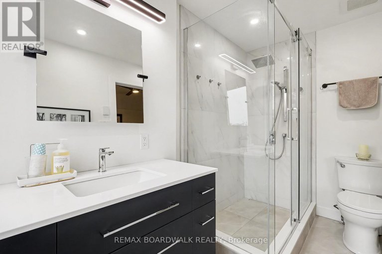 29619269/295-meilleur-private/vanier/ottawa/ontario/K1L0A2_25