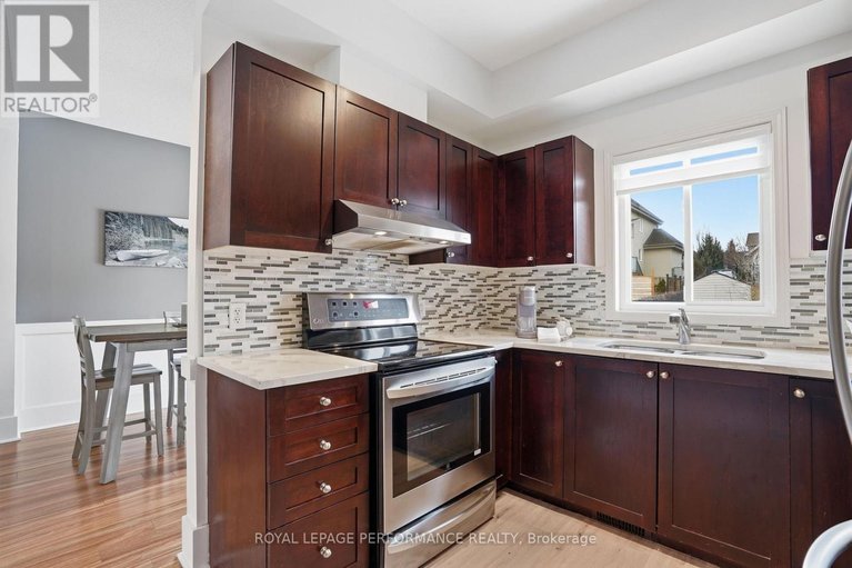 29550291/420-crystal-court/town-of-rockland/clarence-rockland/ontario/K4K0A1_5