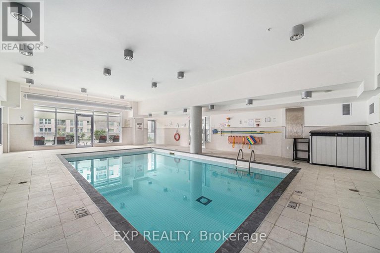 28885811/2509-242-rideau-street/sandy-hill/ottawa/ontario/K1N0B7_24