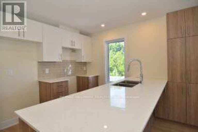 28348901/183-columbus-avenue/overbrookcastle-heights/ottawa/ontario/K1K1P7_6