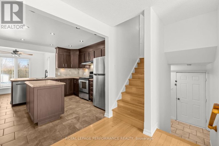 29451612/11-pincourt-street/embrun/russell/ontario/K0A1W0_14