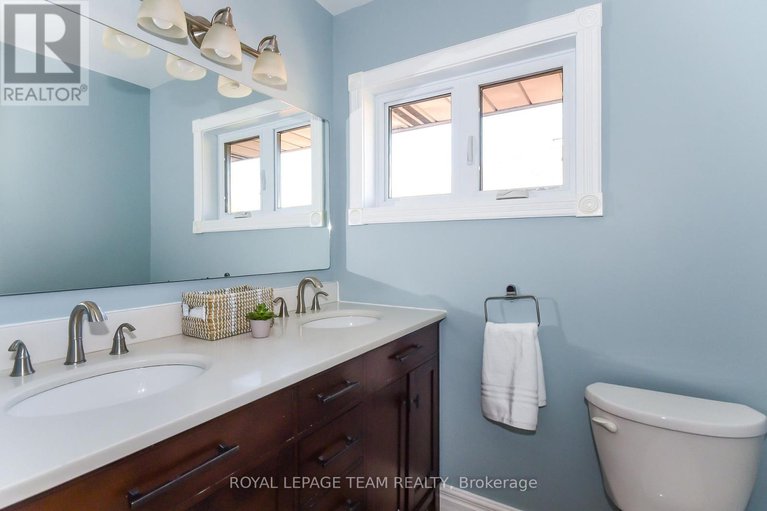 29074651/902-broadview-avenue/mckellar-heights/ottawa/ontario/K2A2M5_25