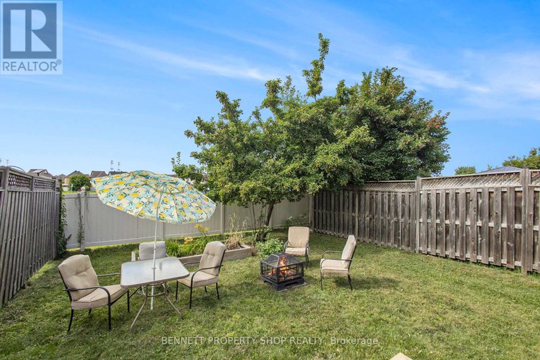 28650967/508-pepperville-crescent/emerald-meadowstrailwest/ottawa/ontario/K2M0E3_22
