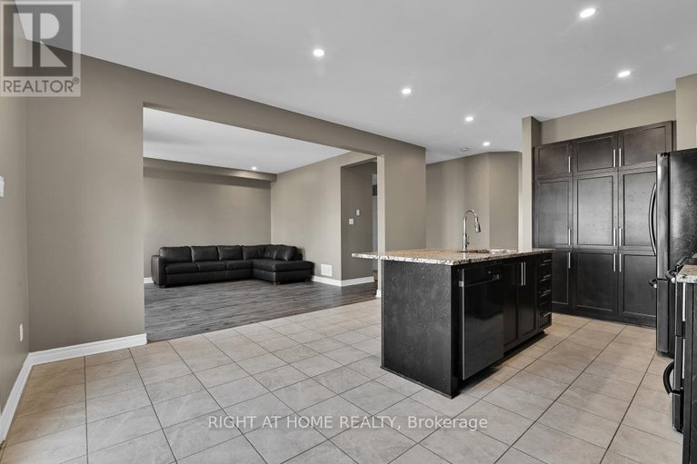 29583768/213-esturgeon-street/avalon-west/ottawa/ontario/K4A1G3_9