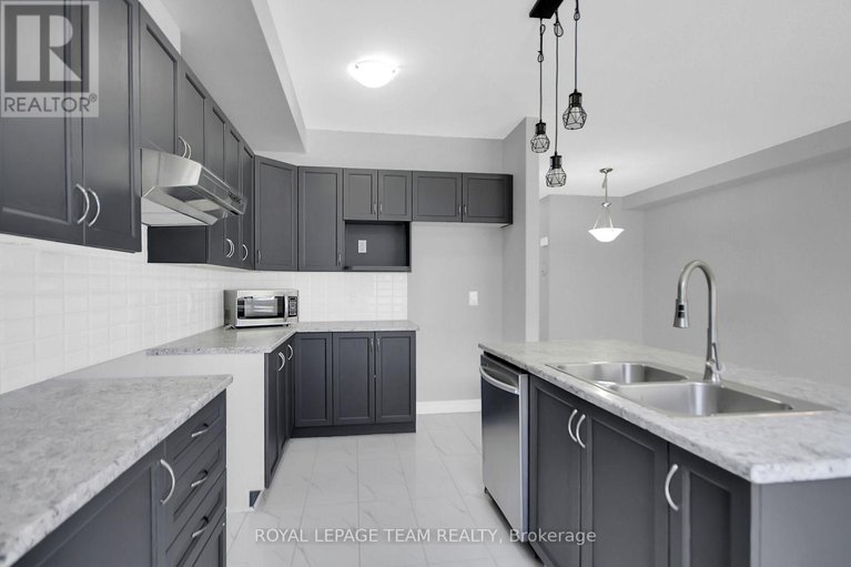 28243617/605-lauraleaf-crescent/half-moon-bay/ottawa/ontario/K2J6G7_16