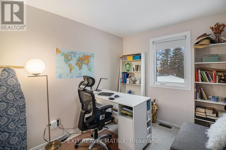 29247214/813-clearcrest-crescent/fallingbrookridgemount/ottawa/ontario/K4A3E8_17