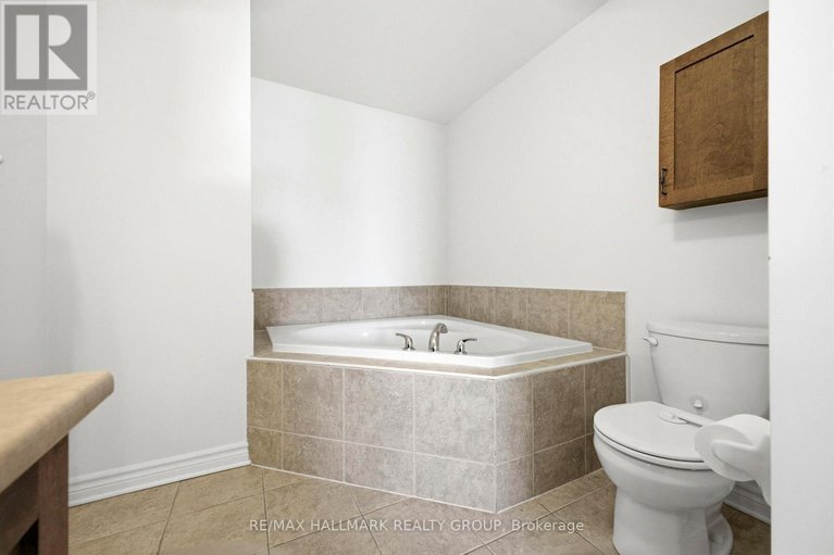 29376576/355-widgeon-way/blossom-parkkemp-parkfindlay-creek/ottawa/ontario/K1T0G1_30