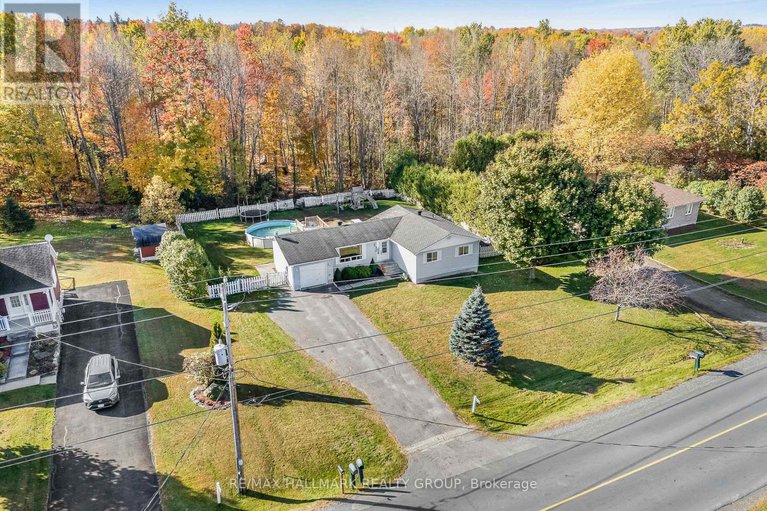29017569/912-pattee-road-e/champlain-twp/champlain/ontario/K6A2R2_31