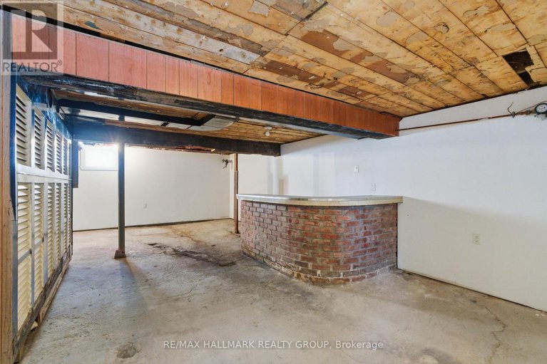 29286684/521-nelson-street-w/hawkesbury/ontario/K6A2K3_38